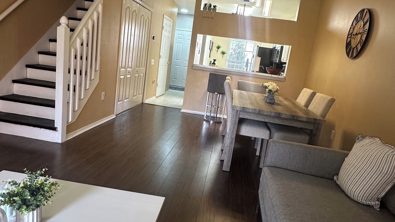 Photo of Livingroom in Meadow Pointe