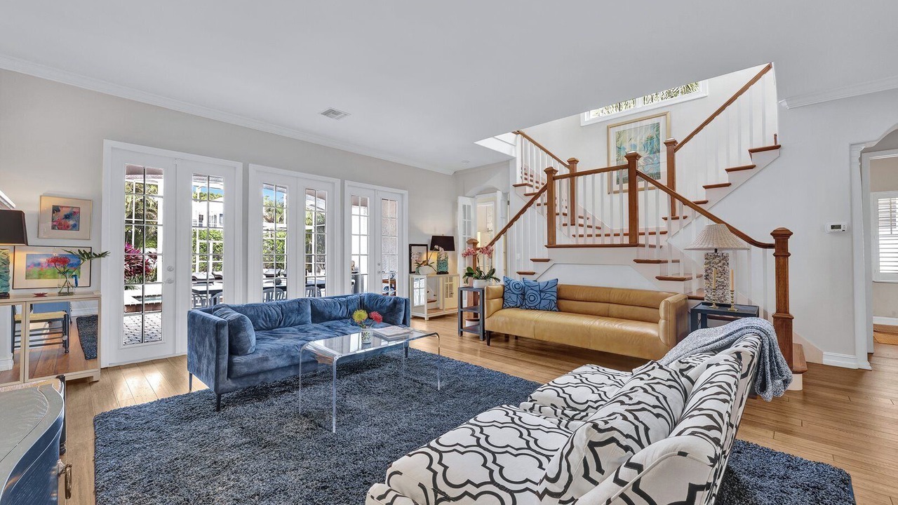 Photo of Livingroom in Old Naples