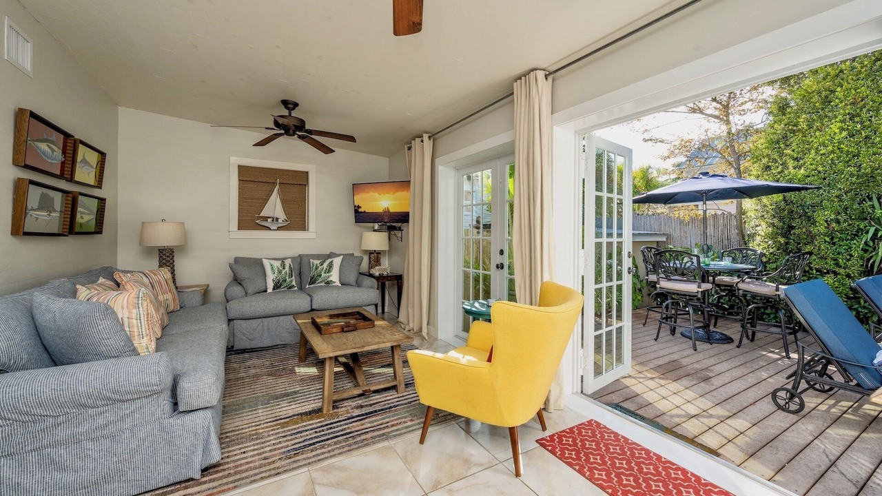Photo of Bedroom in Uptown - Upper Duval