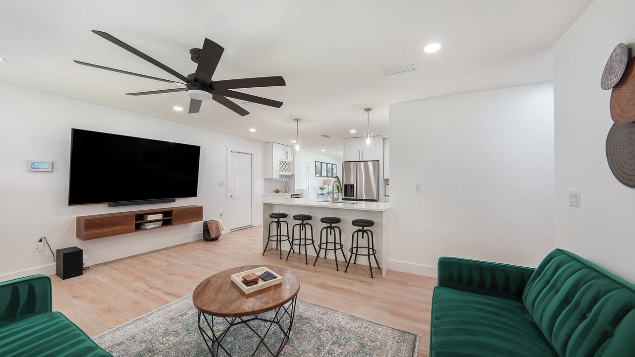 Photo of Livingroom in Greater Pinellas Point