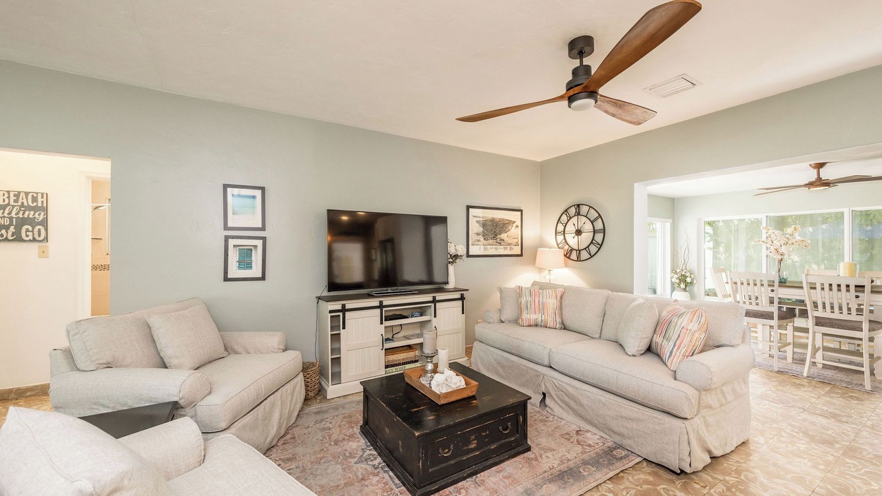 Photo of Livingroom in Midtown