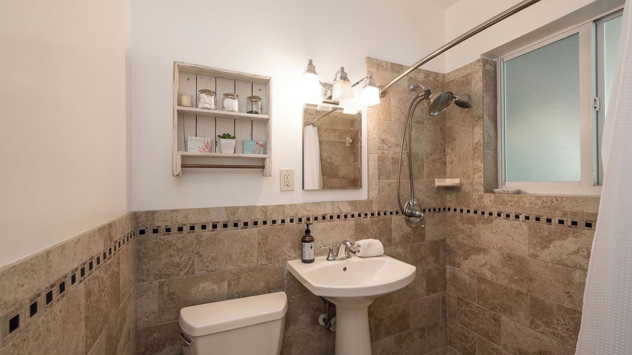 Photo of Bathroom in Midtown