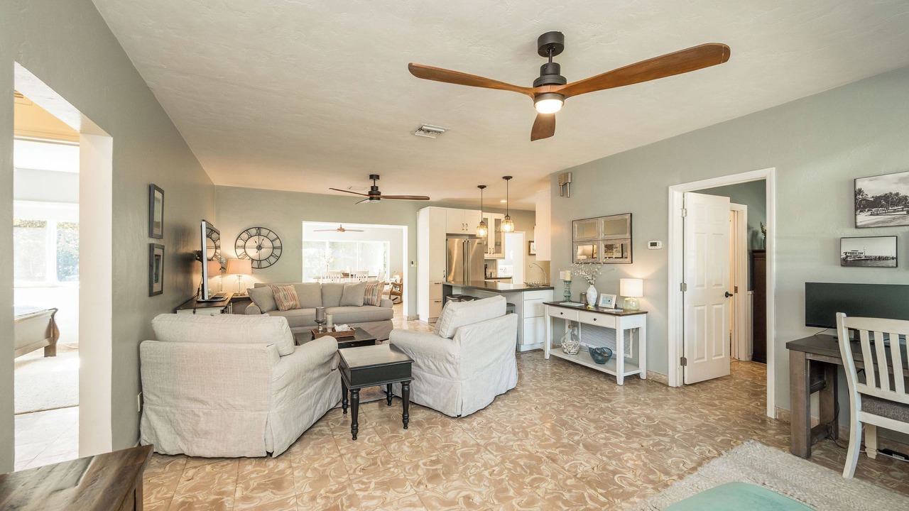 Photo of Livingroom in Midtown