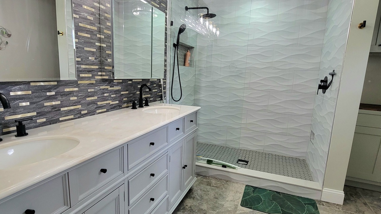 Photo of Bathroom in Poinciana