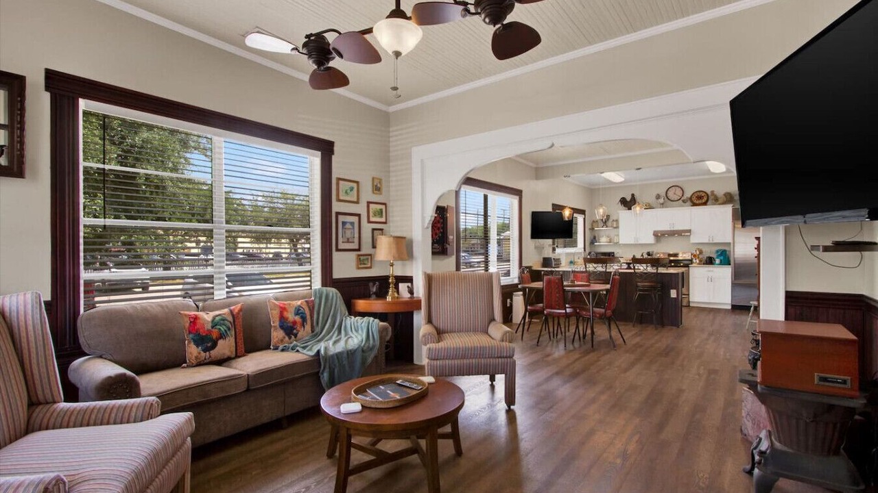 Photo of Livingroom in Historic Ybor