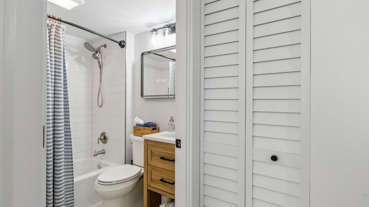 Photo of Bathroom in Fernandina Beach