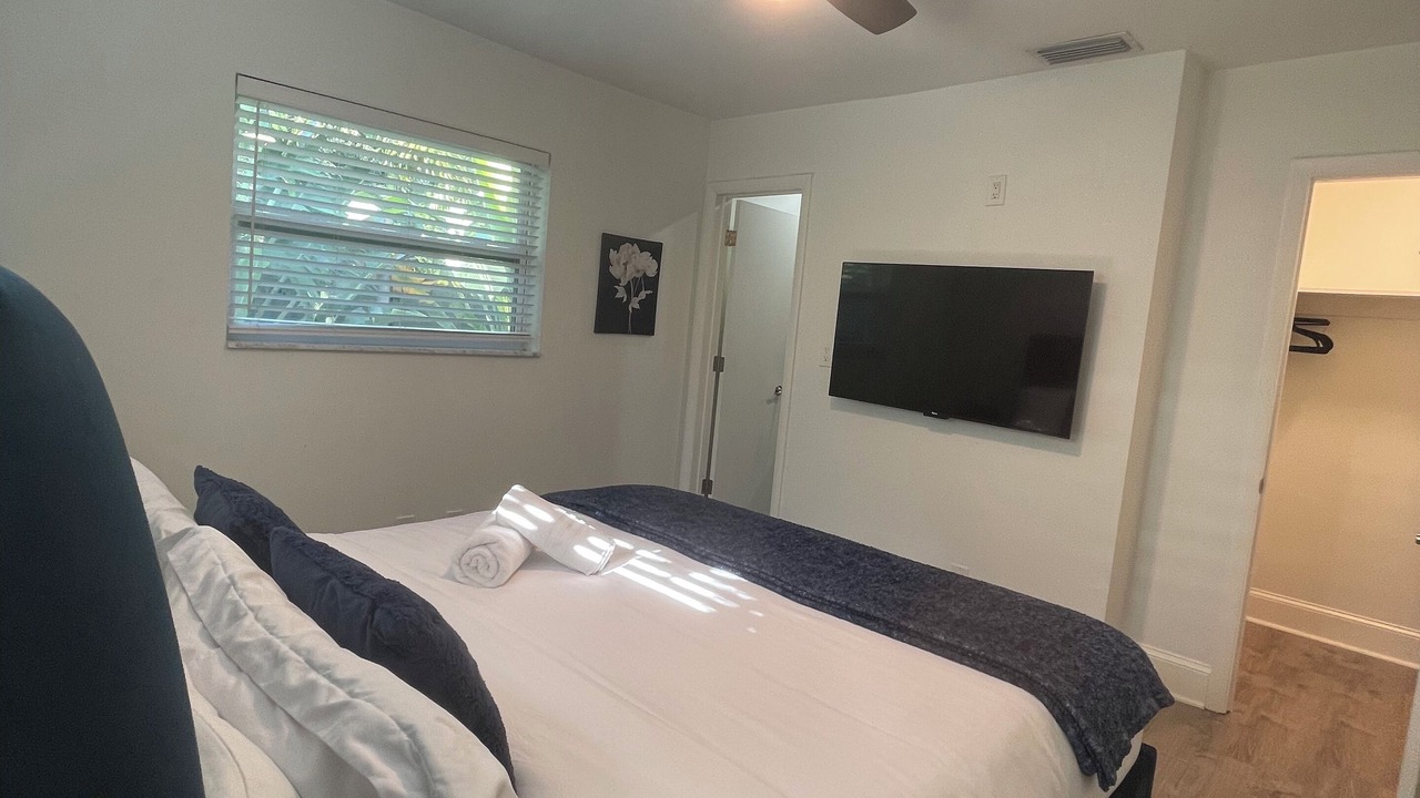 Photo of Bedroom in South Middle River