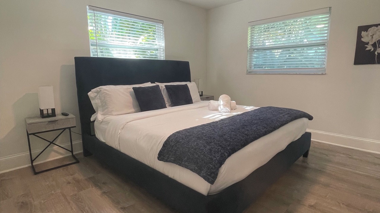 Photo of Bedroom in South Middle River