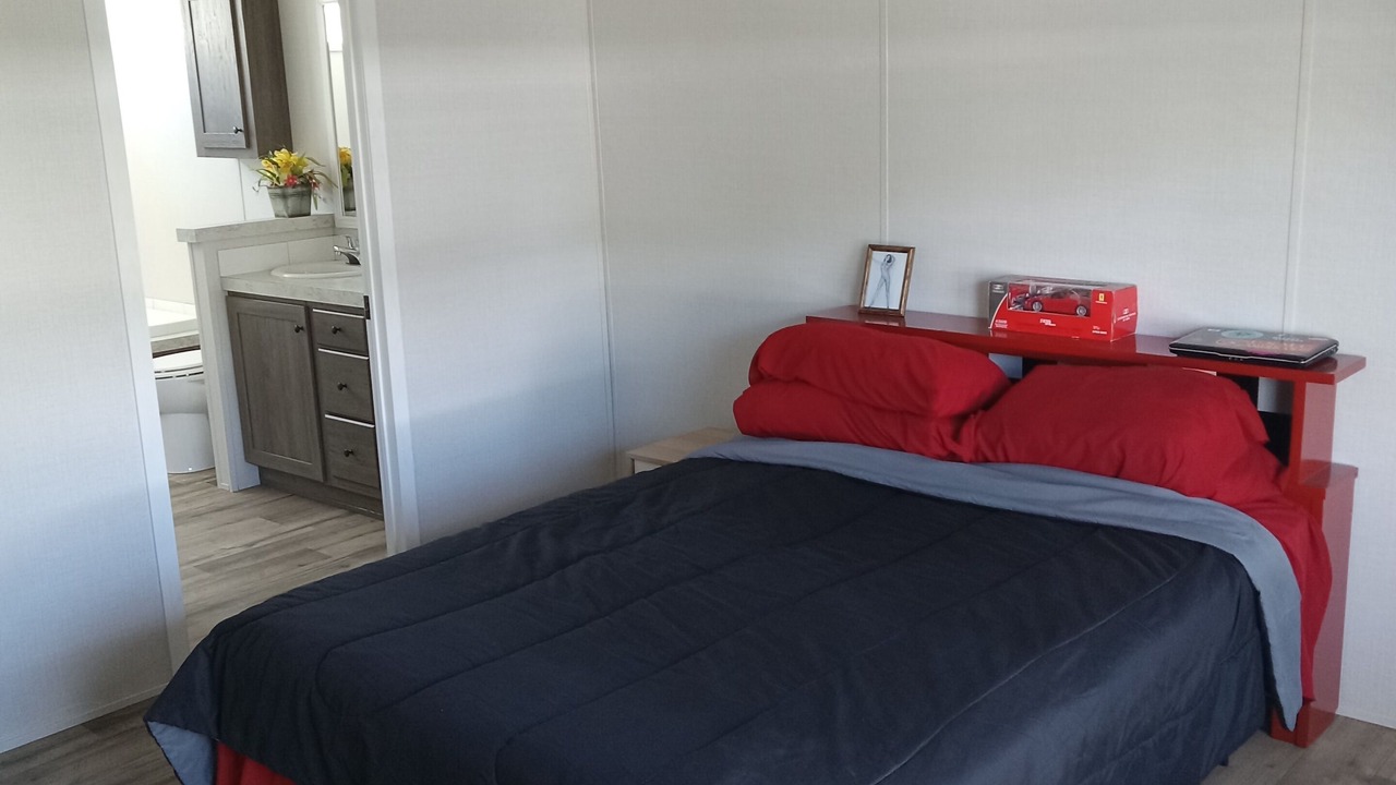 Photo of Bedroom in Moore Haven