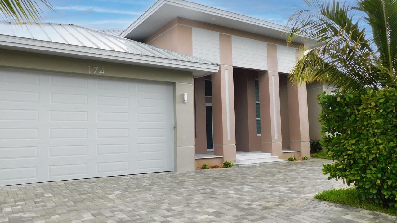 Photo of Outdoor in Naples