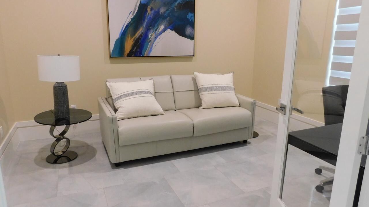 Photo of Livingroom in Naples