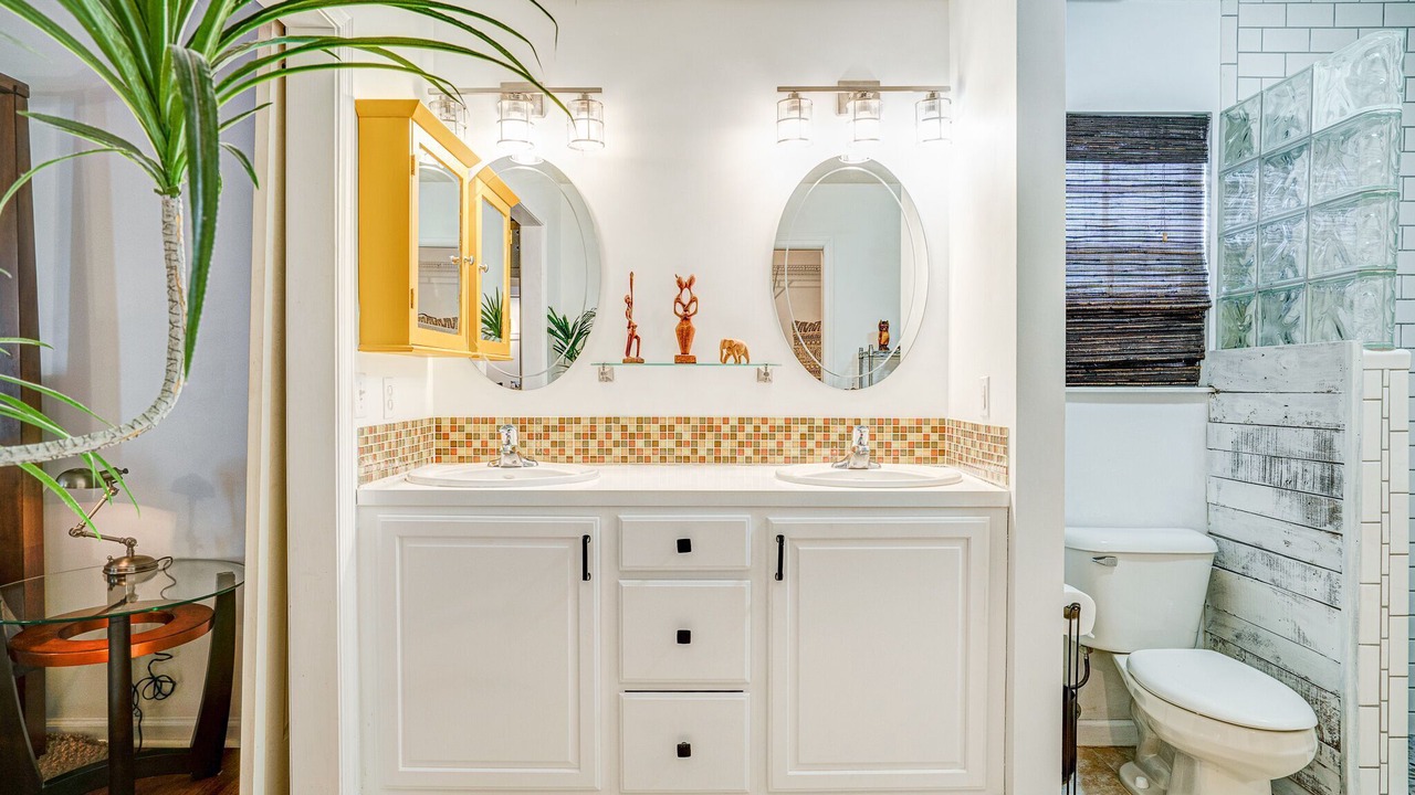 Photo of Bathroom in North River Shores