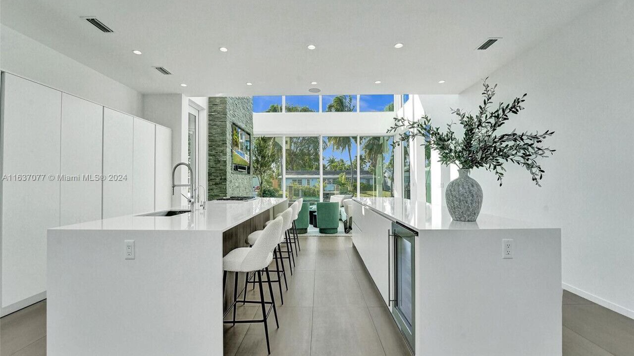 Photo of Kitchen in Poinsettia Heights