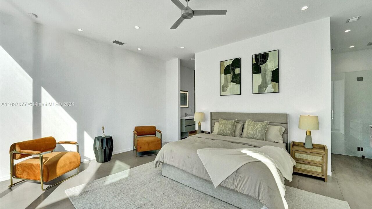 Photo of Bedroom in Poinsettia Heights