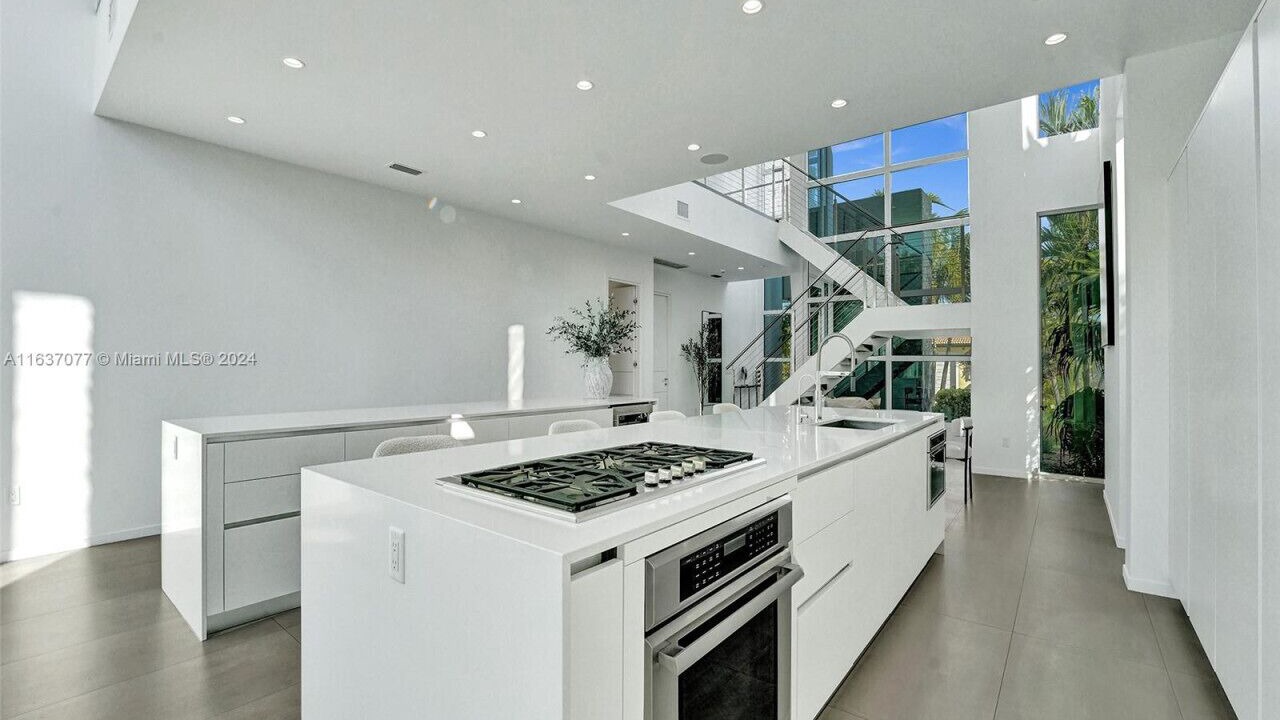Photo of Kitchen in Poinsettia Heights