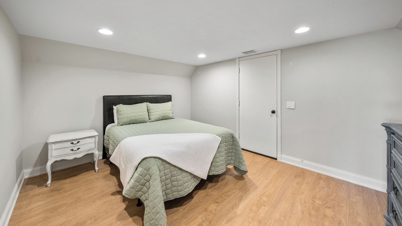 Photo of Bedroom in Youngstown