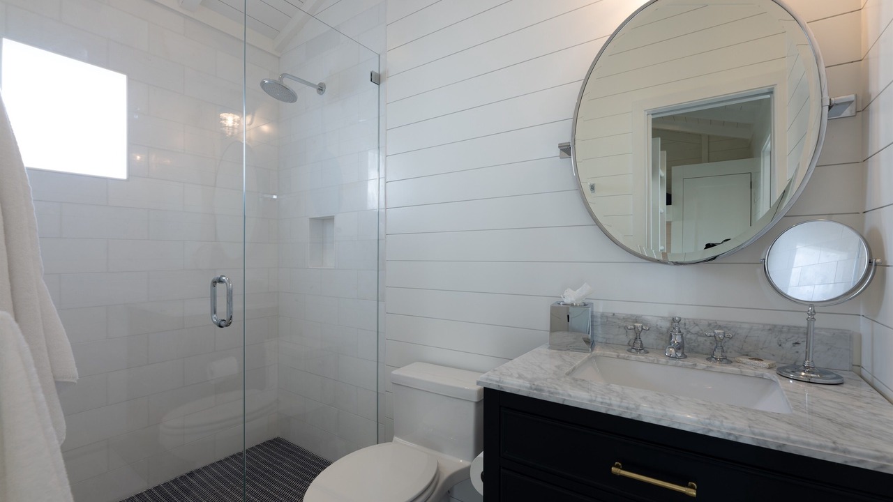 Photo of Bathroom in Sunshine Park