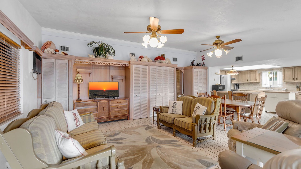 Photo of Livingroom in Islamorada