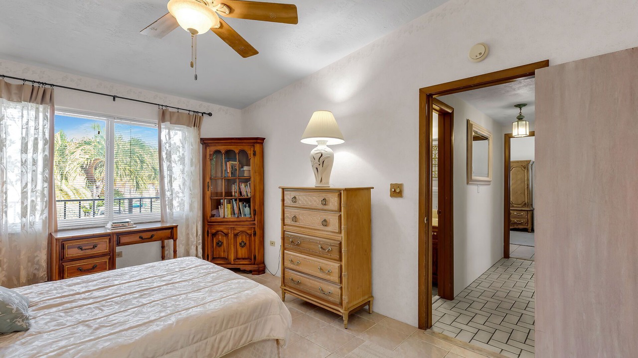 Photo of Bedroom in Islamorada