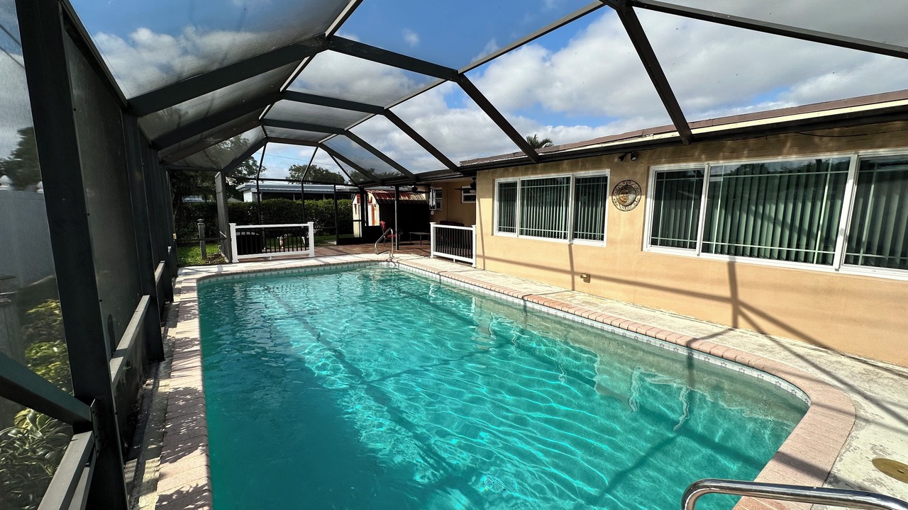 Photo of Outdoor in Pembroke Pines