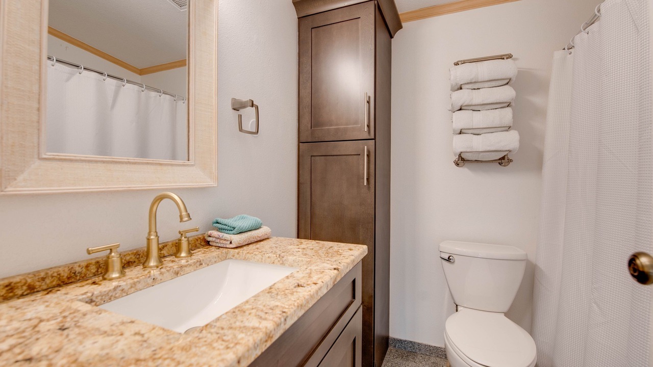 Photo of Bathroom in Cudjoe Key