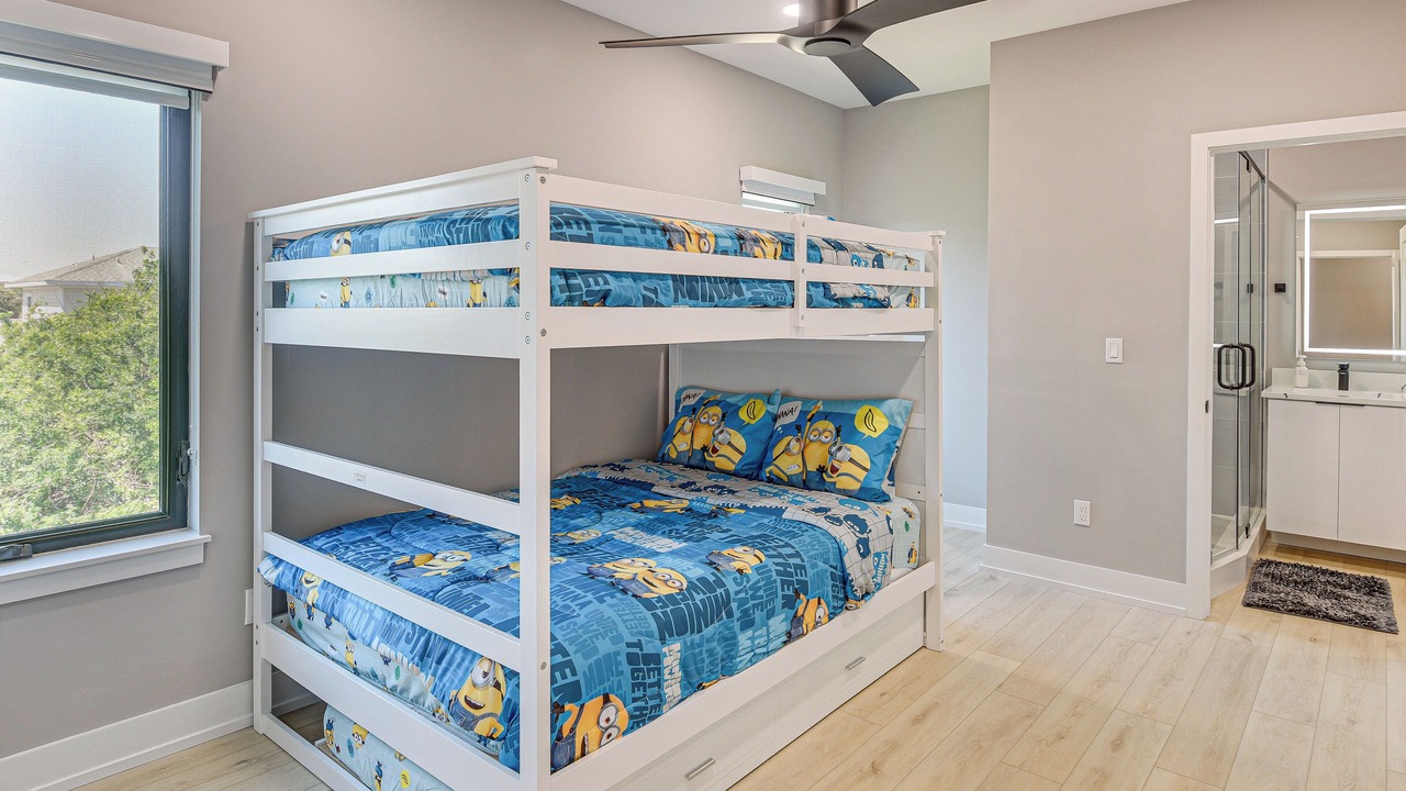 Photo of Bedroom in Avalon by the Sea