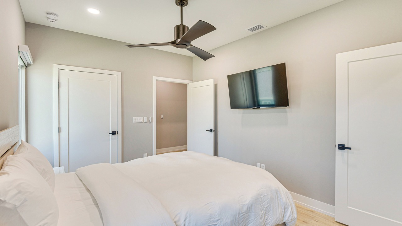 Photo of Bedroom in Avalon by the Sea