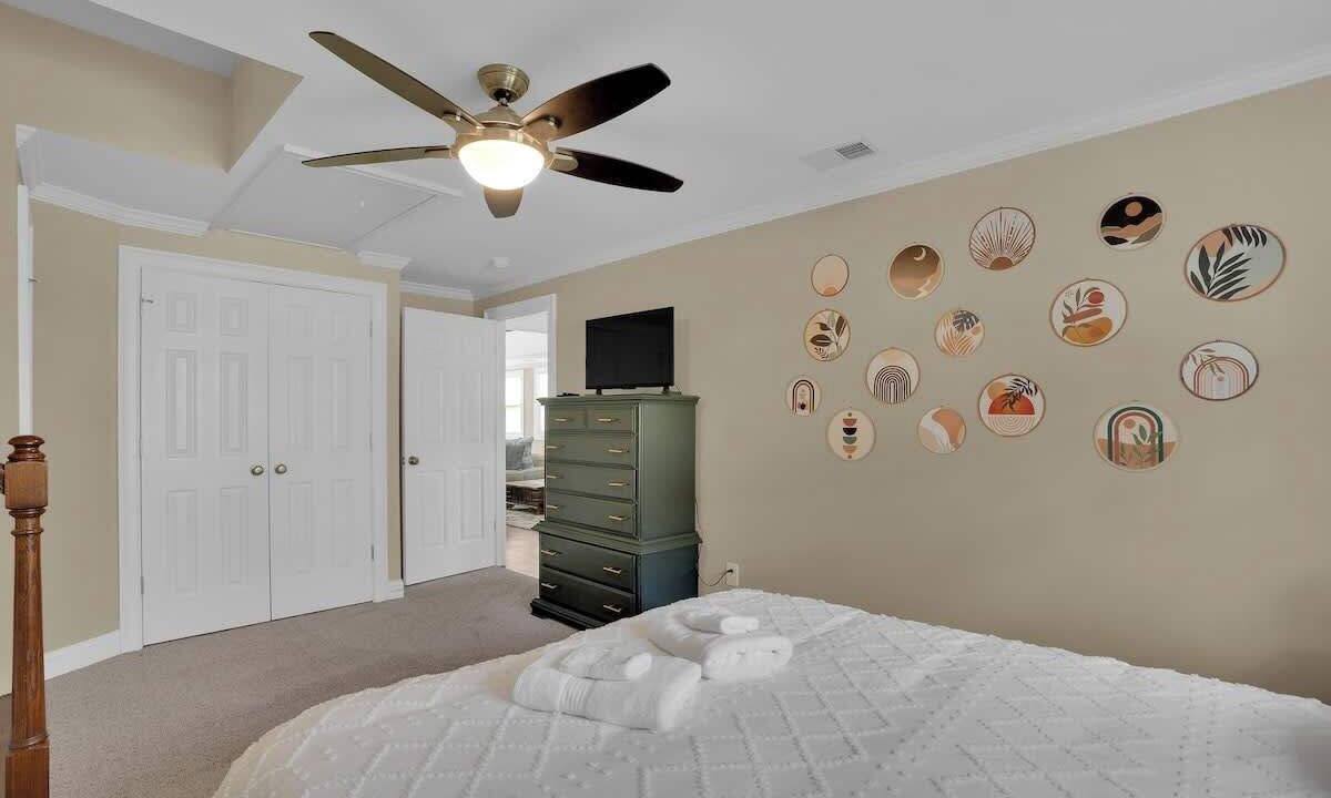 Photo of Bedroom in Hollands Landing