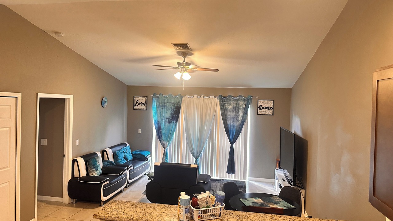 Photo of Livingroom in Westminister