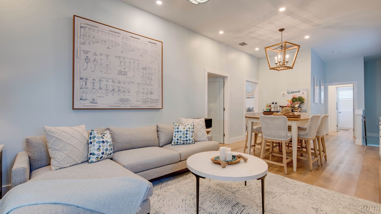 Photo of Livingroom in Historic Seaport
