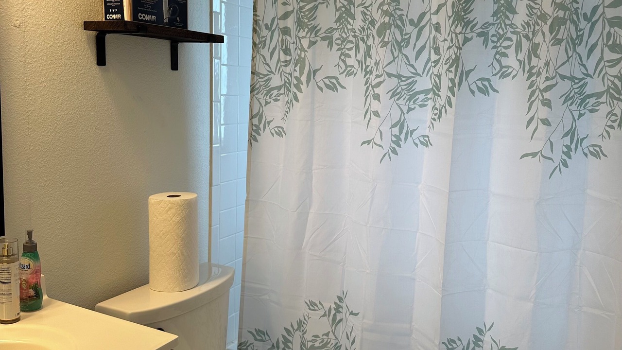 Photo of Bathroom in Lake Magdalene