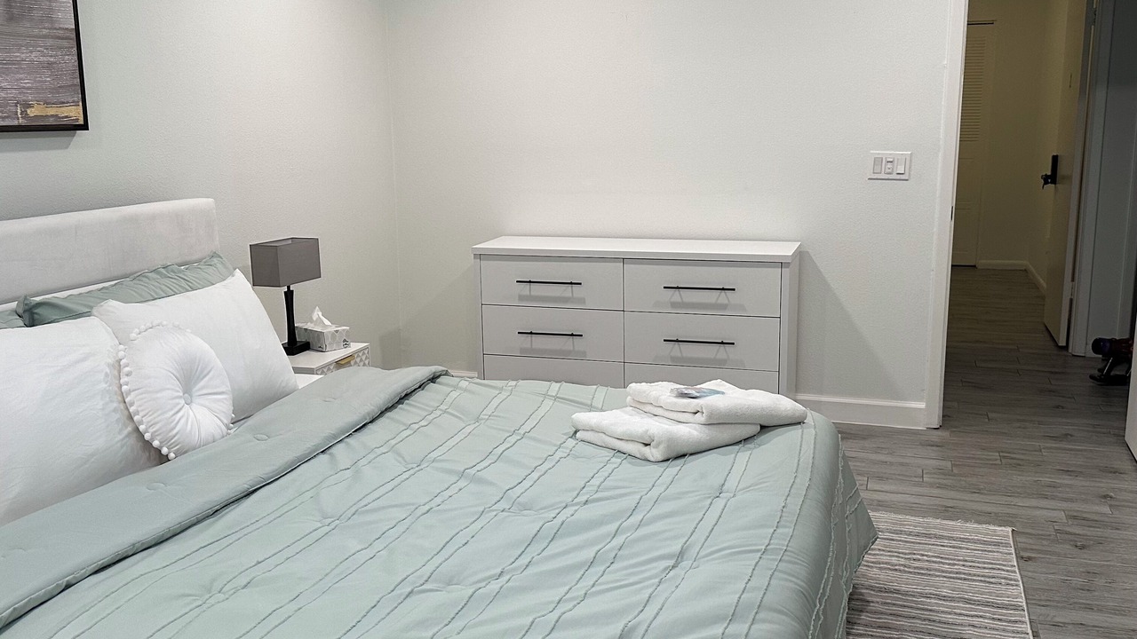 Photo of Bedroom in Lake Magdalene