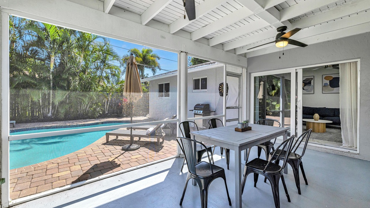 Photo of Outdoor in Tropic Palms