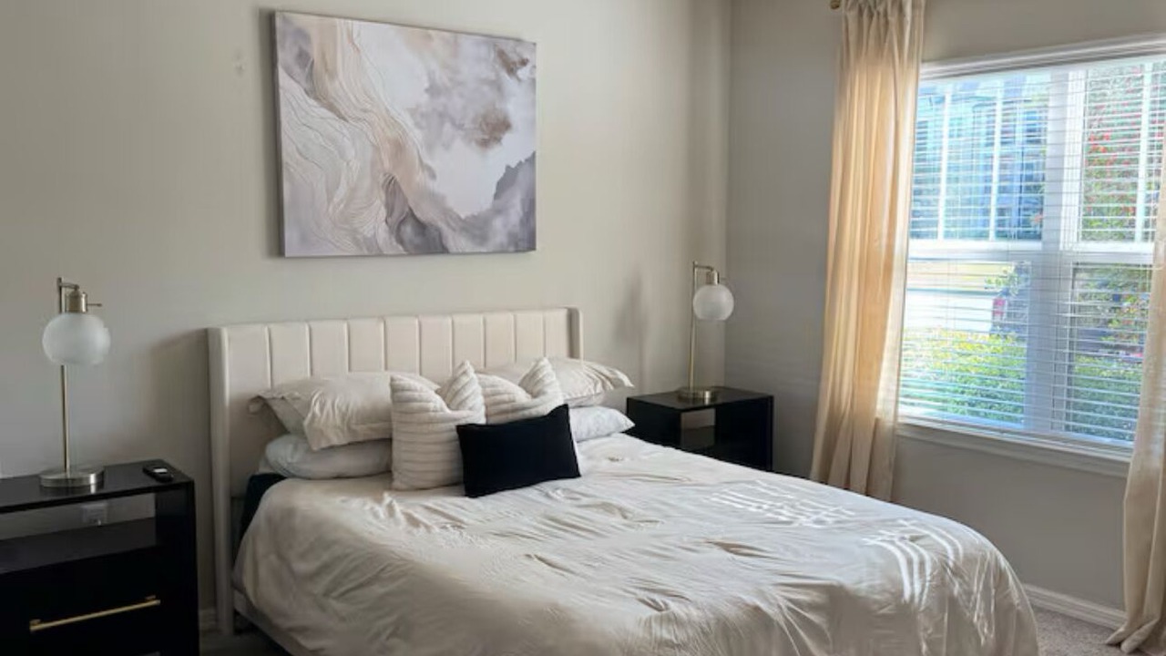 Photo of Bedroom in Northside