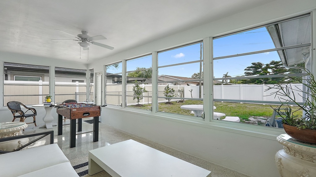 Photo of Patio Balcony in South Pinellas Community Council