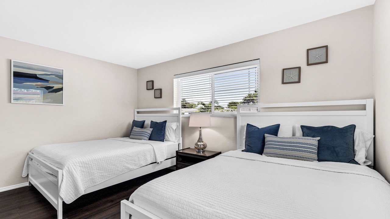 Photo of Bedroom in Sunset