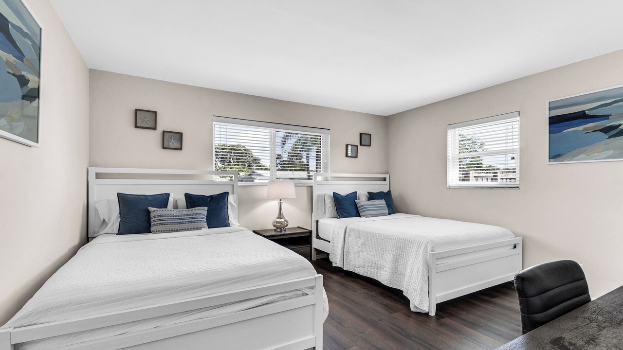 Photo of Bedroom in Sunset