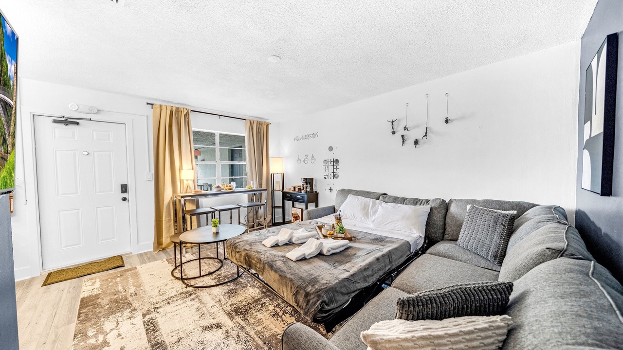 Photo of Livingroom in Survey Creek
