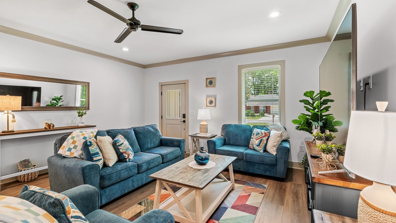 Photo of Livingroom in Foley