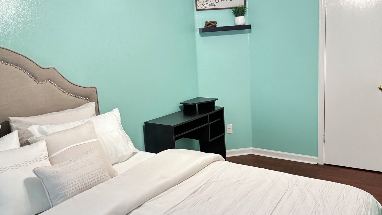 Photo of Bedroom in Tallahassee