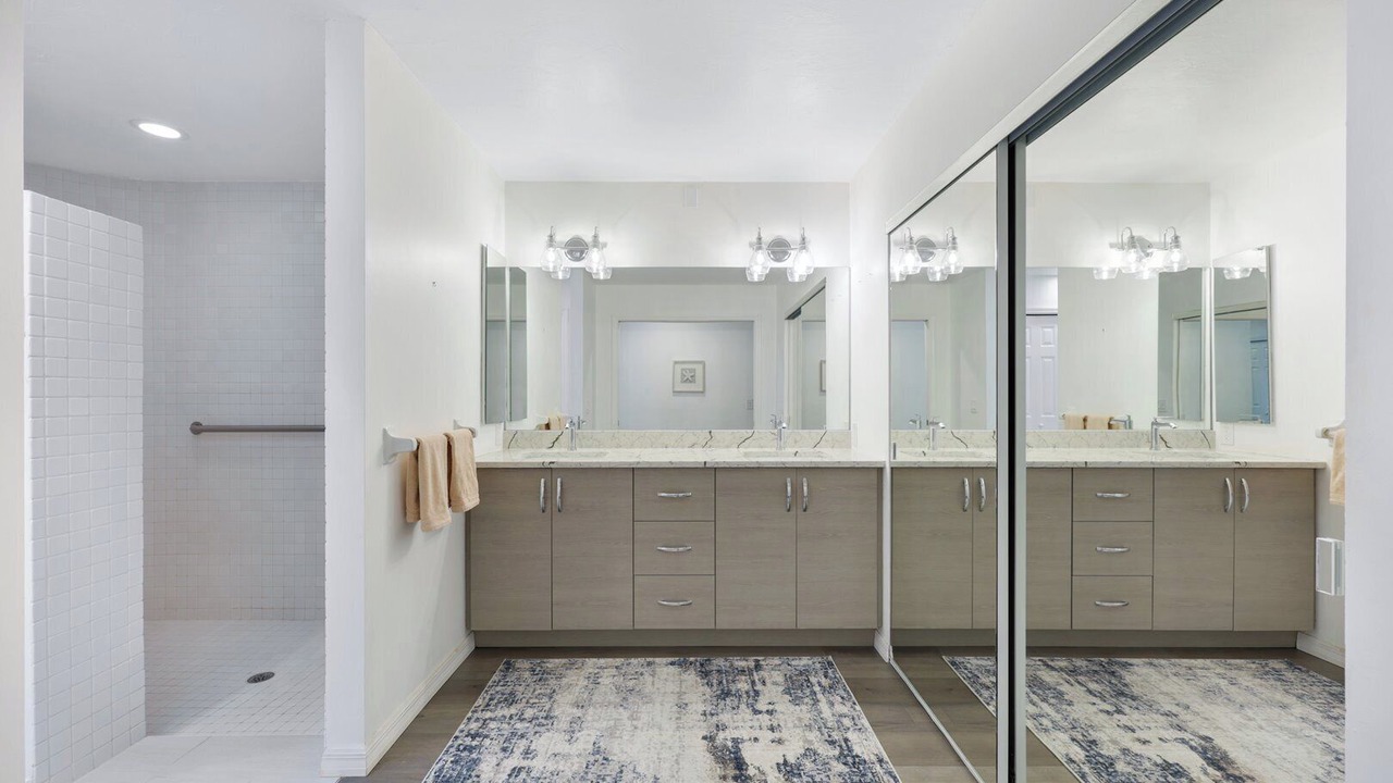 Photo of Bathroom in Naples
