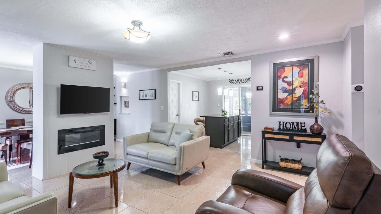 Photo of Livingroom in Plymouth