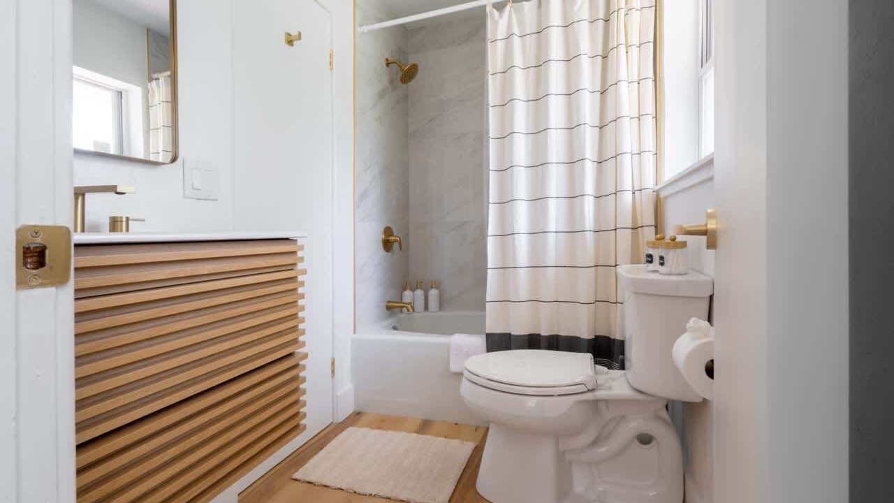 Photo of Bathroom in Duckpond