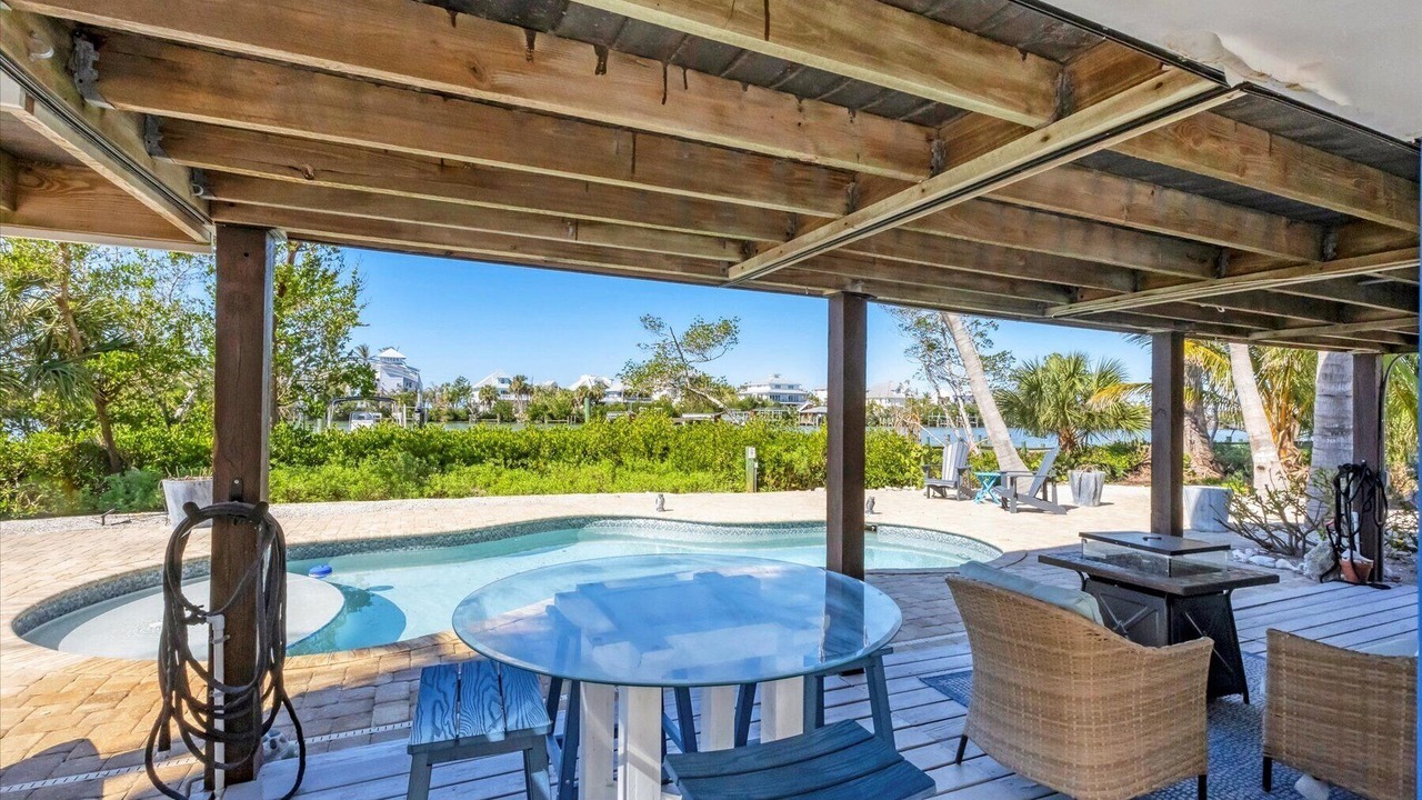 Photo of Outdoor in Palm Island