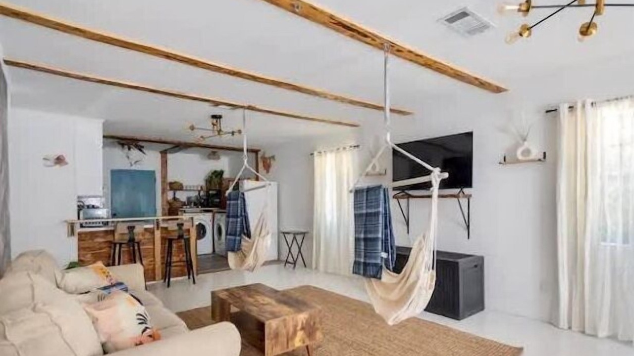 Photo of Livingroom in West Pensacola