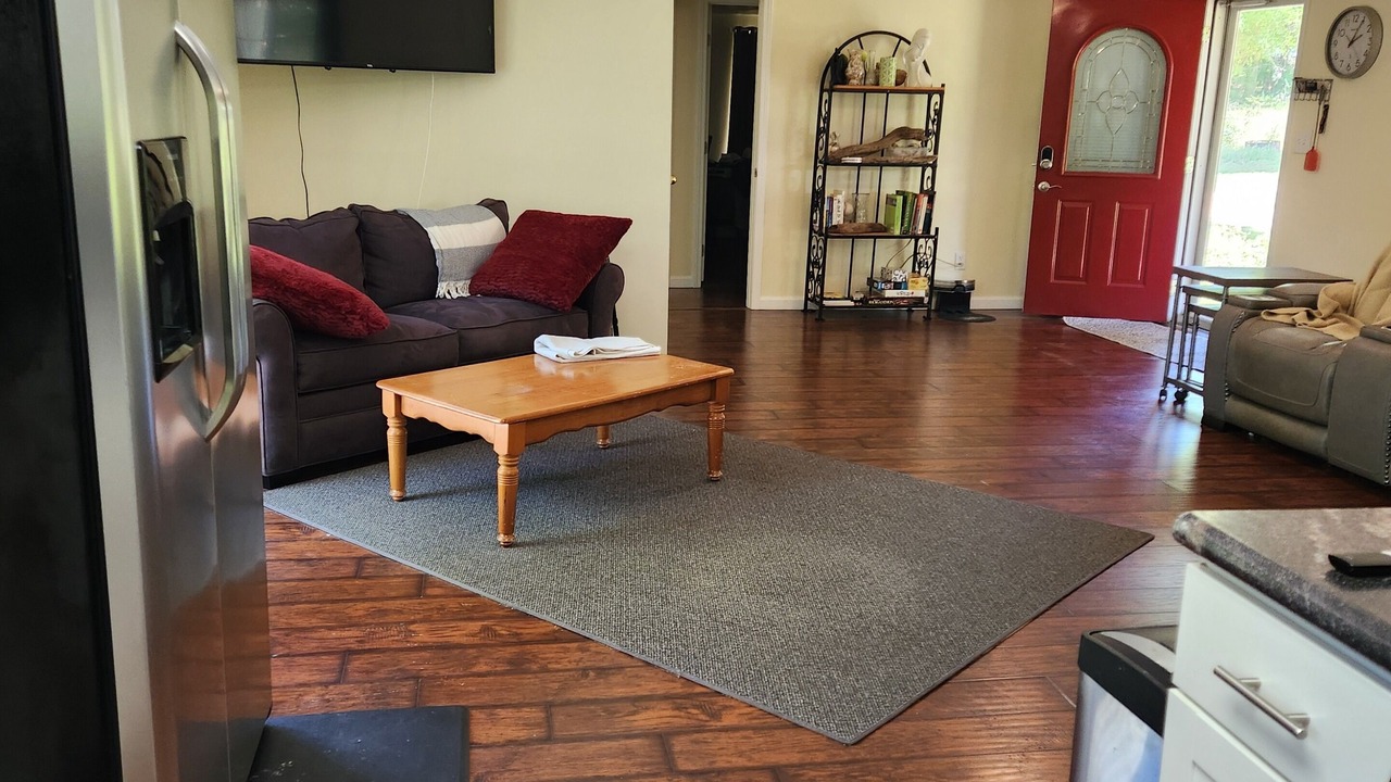 Photo of Livingroom in Telogia