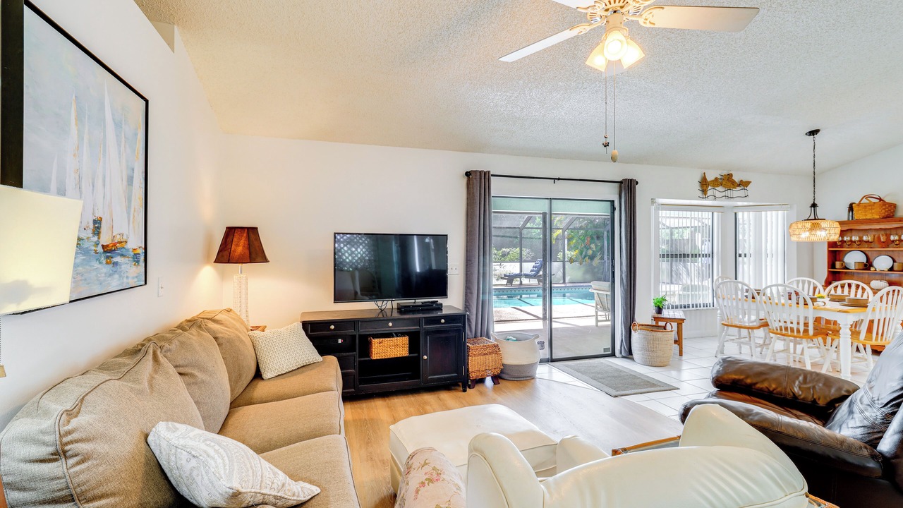 Photo of Livingroom in Sebastian Highlands