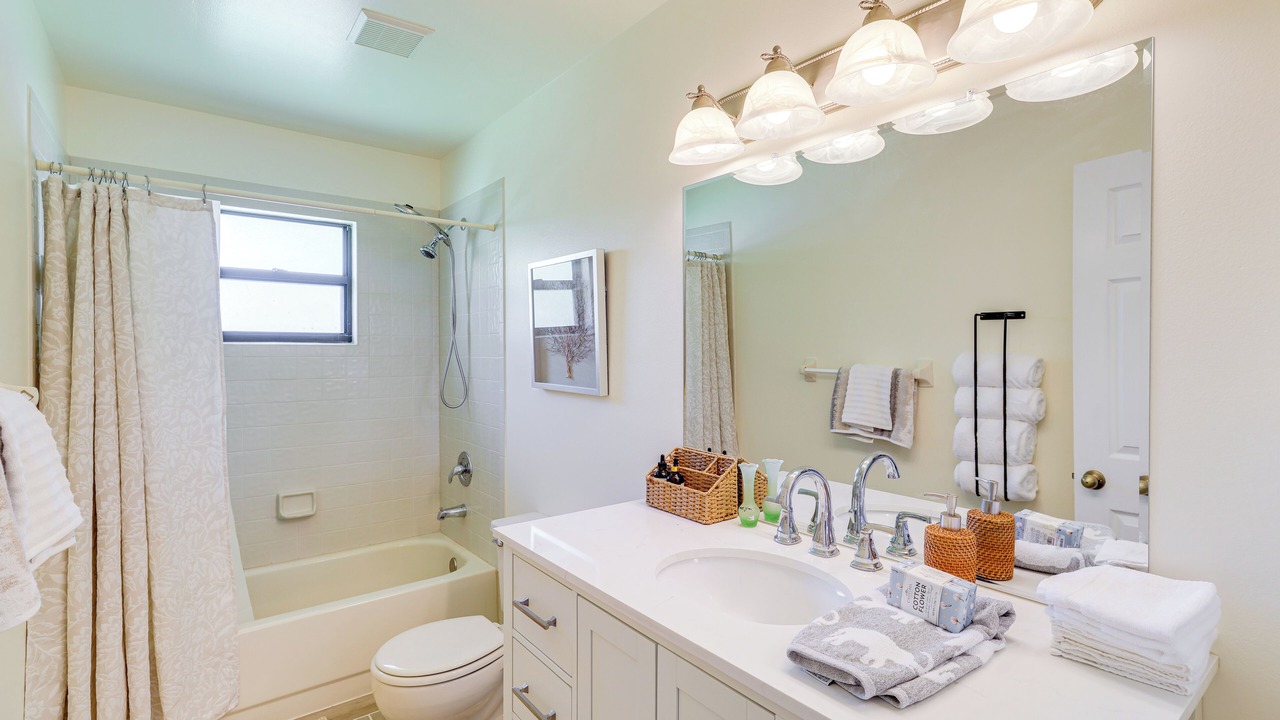 Photo of Bathroom in Sebastian Highlands