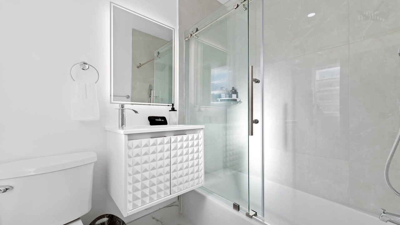 Photo of Bathroom in Harbor Beach