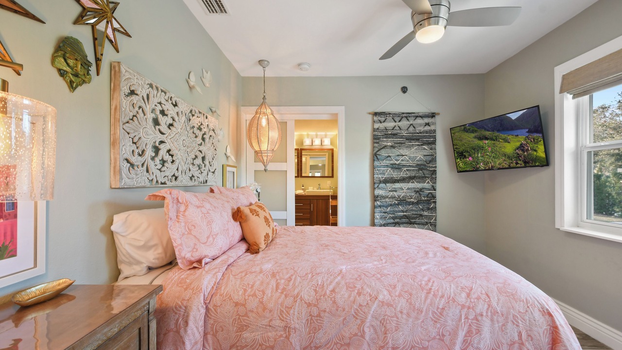Photo of Bedroom in Indian Beach Sapphire Shores